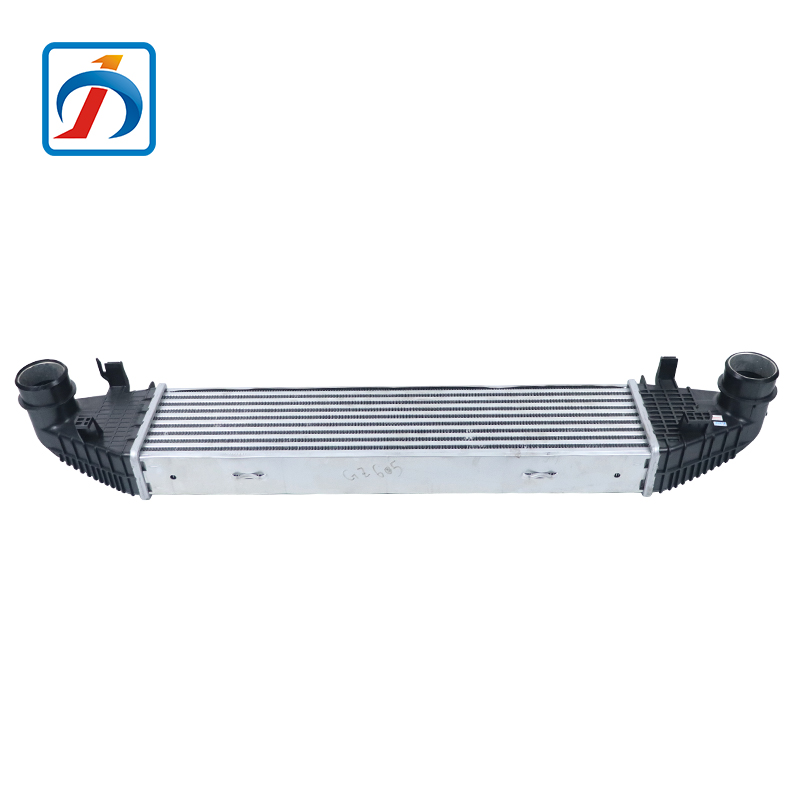 Spare Parts C Class W204 Intercooler for W204 180CGI 2045000500